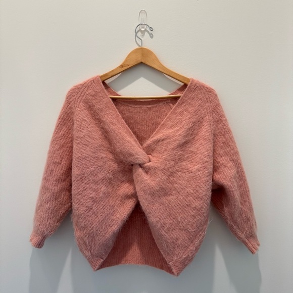 Ba&sh Fill Sweater twist back fuzzy alpaca peach
Size XS - Picture 6 of 9